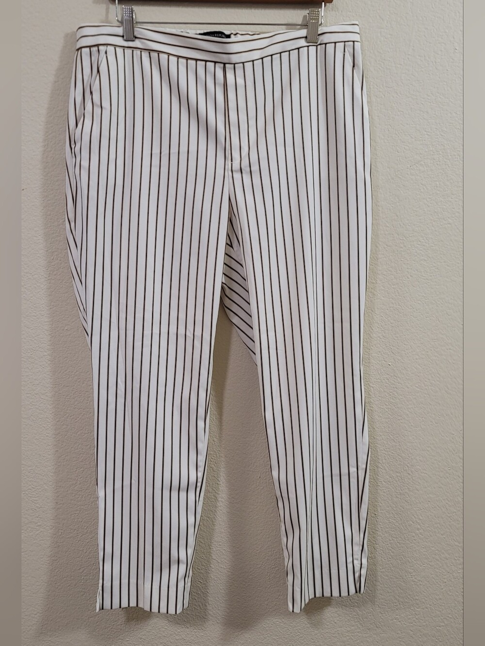 Banana Republic Coastal Preppy Hayden Stripe Tapered Pants Rope Stripe 14 Ivory